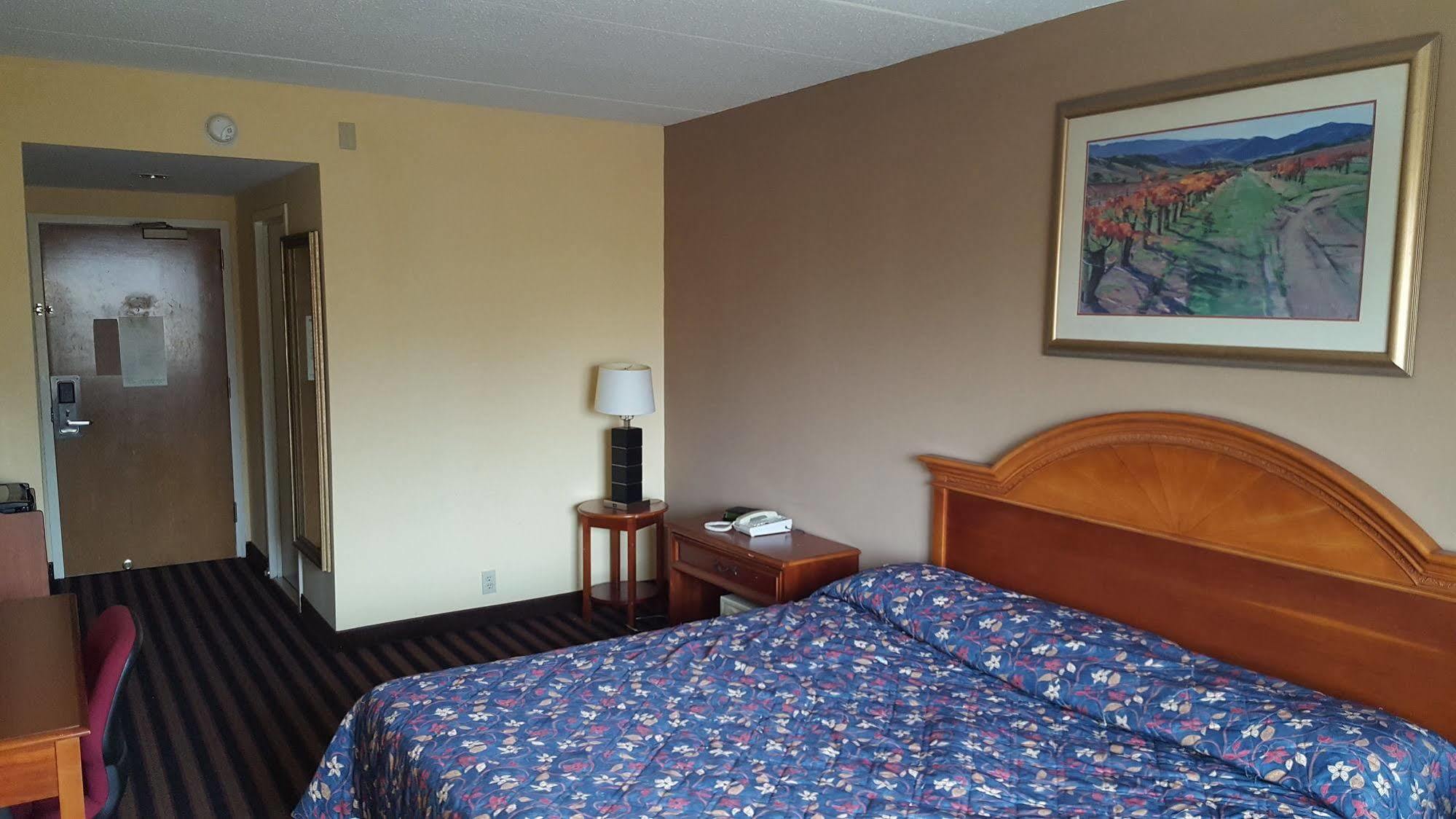 Northeast Garden Inn Laurel Exteriör bild